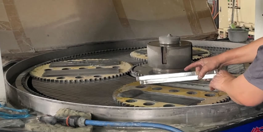 Glass double-sided grinding